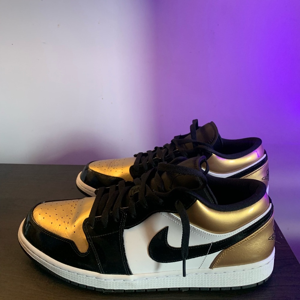 AIR JORDAN 1 LOW